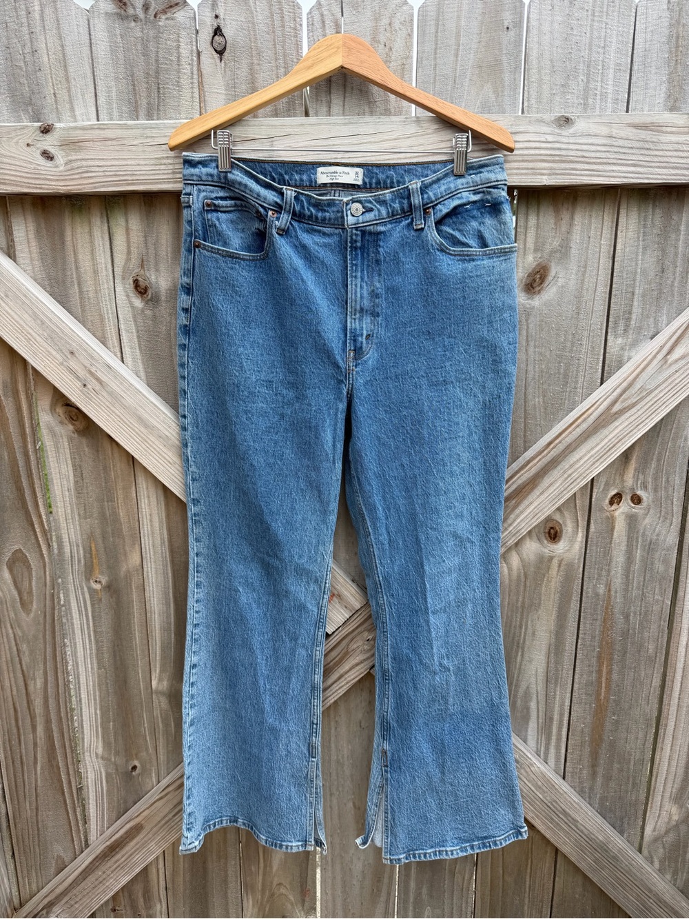Abercrombie & Fitch Vintage Flare High Rise